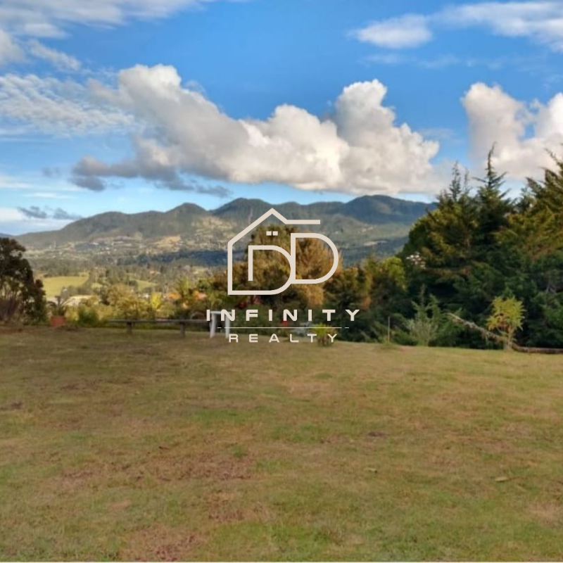 Se vende lote vía La Ceja - Rionegro